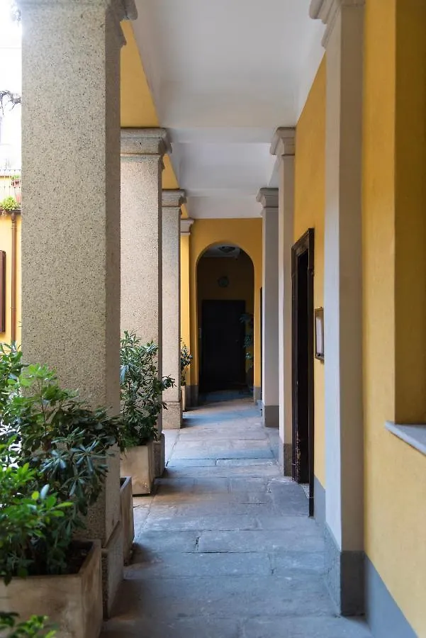 Apartamento Youhosty - Monte Nero 68 Milán Italia